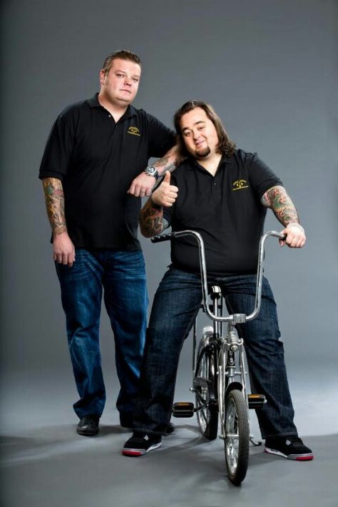 Pawn stars...Corey and Chumlee. Corey Harrison, Morgan Johnson, Pawn Stars, Gold Watches, The Way I Feel, History Channel, Tv Times, Reality Tv Shows, Pawn Shop