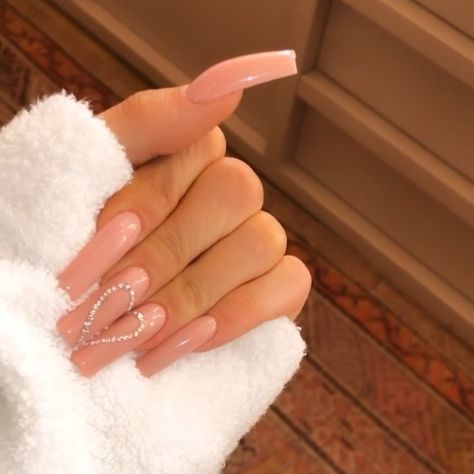 Uñas Kylie Jenner, Acrylic Nails Kylie Jenner, Kylie Nails, Kylie Jenner Nails, Almond Acrylic, Nails Inspired, Nagellack Trends, Celebrity Nails, Long Nail Designs