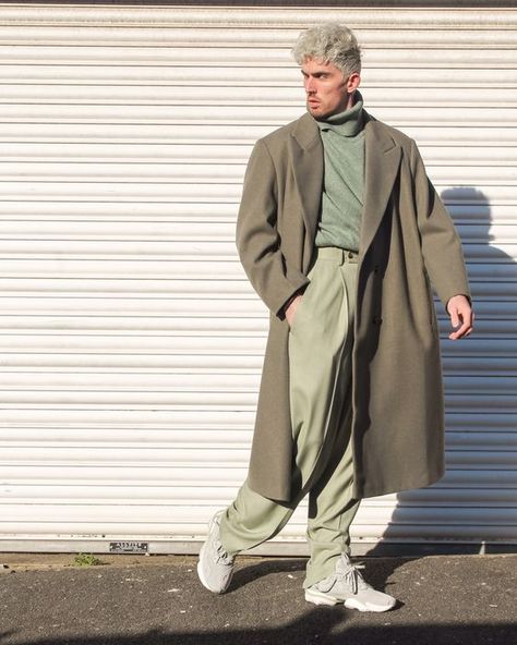 Old-money men's outfits: 18 Fashion Ideas for Winter 2023 - 2024 - mens-talk.online Monochromatic Formal Outfit, Green Monochrome Outfit Men, Men Monochrome Outfit, Godspell Costumes, Monochromatic Outfit Men, Green Monochrome Outfit, Monochrome Outfit Men, Man Styling, Palette Aesthetic