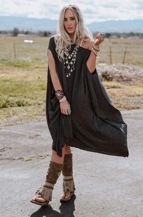 Trendy Outfits Boho, Ruffled Denim Jacket, Three Bird Nest, Boho Chic Outfits, Draped Dress, Bird Nest, Bohemian Clothes, Wren, Bohemian Chic