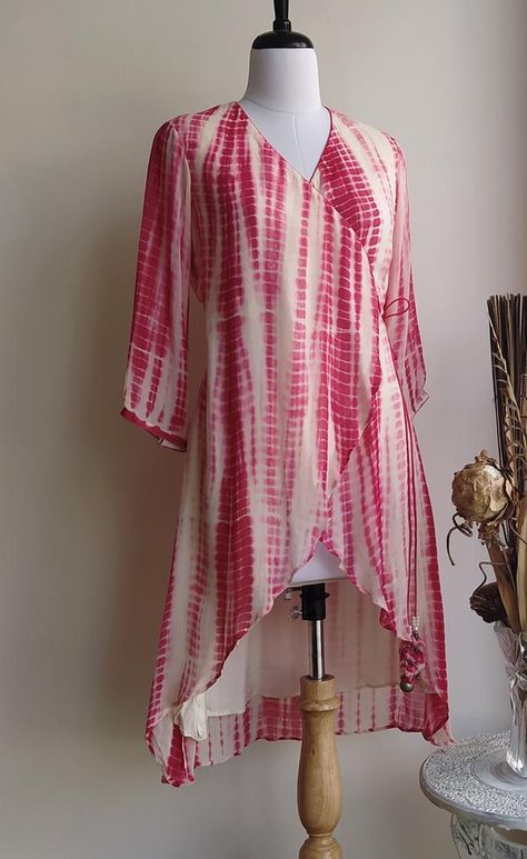 Georgette Dress Pattern, Tie Dye Indian Outfit, Shibori Dress Indian Tie Dye, Tie N Dye Dresses, Shibori Kurti Designs, Kurti Patterns Ideas, Tie And Dye Dresses Indian, Tie And Dye Kurti Design, Tie Dye Kurti