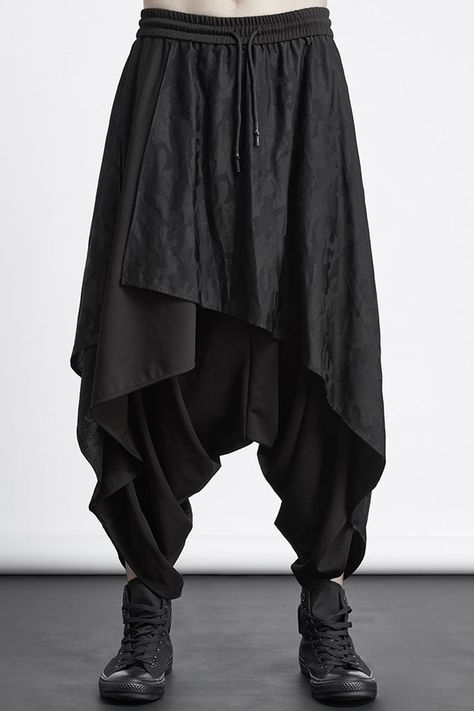 Japanese Pants Ninja Streetwear, Avant Garde Fashion Street, Japanese Style Pants, Ninja Clothing, Sarouel Pants, Ninja Pants, Japanese Pants, Ninja Outfit, Techwear Streetwear