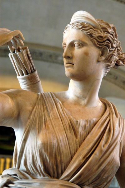 Artemis, the Diana of Versailles ~ 1st-2nd century AD détail ~ Musée du Louvre Diana Of Versailles, Classic Sculpture, Greek Statues, Roman Sculpture, Greek And Roman Mythology, Greek Sculpture, Roman Art, Louvre Paris, Marble Statues