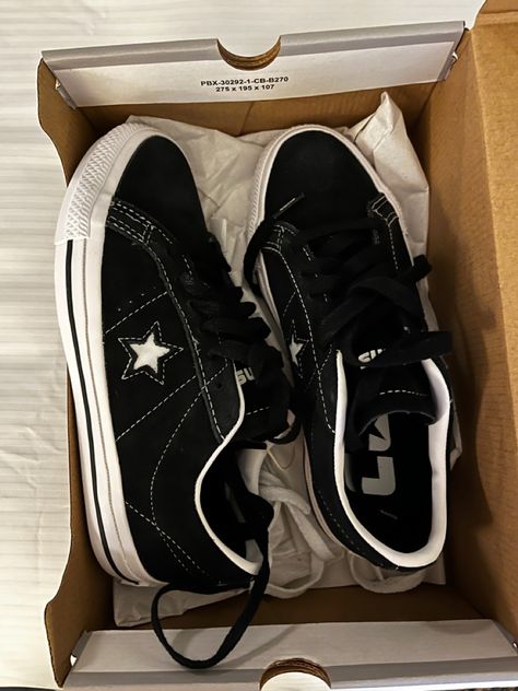 Star Converse, Converse Star, Shoe Wishlist, Converse One Star, Cute Sneakers, Shoe Inspo, Aesthetic Shoes, Cool Shoes, Swag Shoes