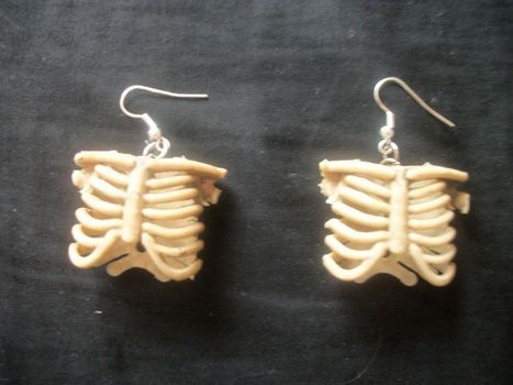 Clay Rib Cage, Ribcage Earrings, Skeleton Fashion, Earring Inspo, Clay Pendants, Skeleton Earrings, Gifting Ideas, Earring Ideas, Ceramics Pottery Art