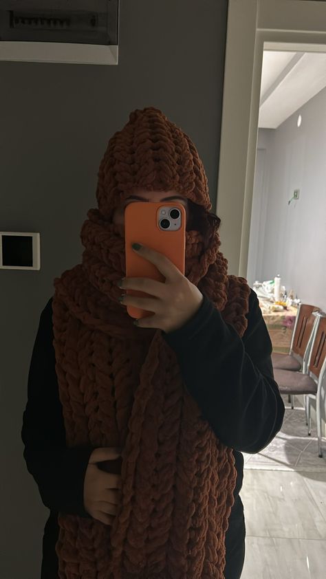 Puffy Ip, Puffy Scarf, Puffy Yarn, Crochet Beginner, Finger Crochet, Crochet Pieces, Alize Puffy, Beginner Crochet Projects, Crochet For Beginners