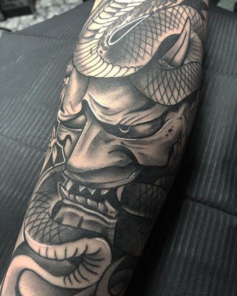 Hannya Maske Tattoo, Hannya Maske, Oni Mask Tattoo, Hannya Mask Tattoo, Cobra Tattoo, Hannya Mask, Samurai Tattoo Design, Men Tattoos Arm Sleeve, Snake Tattoo Design