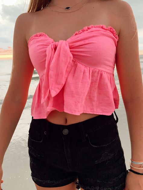 Summer Outfits Pink, Bright Summer Outfits, Pink Strapless Top, Vacay Fits, Preppy Inspo, Jean Short Outfits, Shopping Haul, Cute Summer Tops, Summer Outfits For Teens