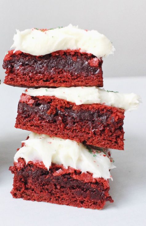 Cake Batter Brownies, Red Velvet Cake Recipe Easy, Red Velvet Brownies Recipe, Cake Batter Recipes, Cake Mix Brownies, Best Cake Mix, Velvet Brownies, Red Velvet Brownies, Velvet Cake Recipes