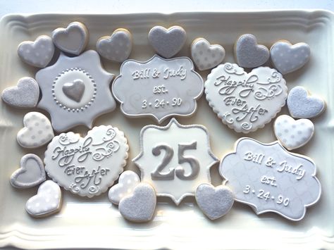 25th wedding anniversary cookies! Happily Ever After design by Jill’s FCS. Dawn's Cookie Loft 25th Wedding Anniversary Decorations Diy, 25 Anniversary Cookies, 25th Wedding Anniversary Cookies, 25th Anniversary Cookies, Romance Cookies, Wedding Anniversary Decorations Diy, Wedding Anniversary Cookies, Lisa Cake, 25th Wedding Anniversary Decorations