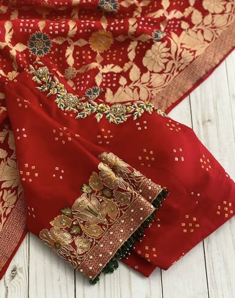 Latest Bridal Blouse Designs Pattern, Bandini Saree Blouse Designs Latest, Bandini Saree Blouse Designs, Sarees Combination, Saree Blouse Work, Blouse Designes, Fashionable Saree, Latest Bridal Blouse Designs, Boat Neck Blouse Design