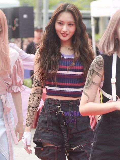 Siyeon Tattoo, Tattoo Dreamcatcher, Lee Siyeon, Bts Yoongi, Photo Studio, Dream Catcher, Bts, Tattoos