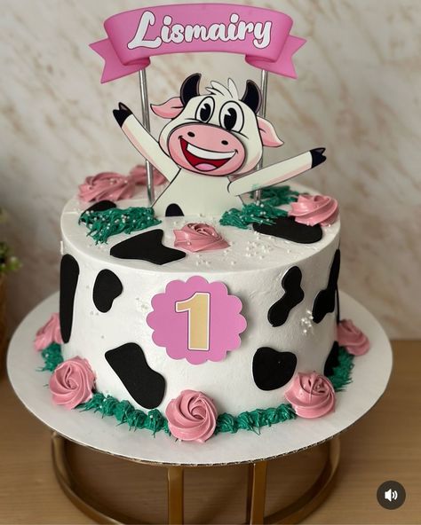 La Vaca Lola Cake, Birthday Planning, First Birthday Cakes, Baby Party, Baby Cake, Matilda, First Birthdays, Cake Recipes, Birthday Cake