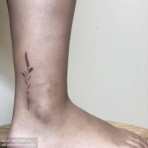 Single needle lavender tattoo on the ankle. Lady Bug Tattoo, Lavender Tattoo, Ankle Tattoos For Women, High Heel Dress Shoes, High Heel Dress, Toenail Polish, Spine Tattoo, Simple Henna, Toe Nail Designs