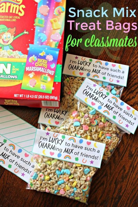 Everyone will love these magically delicious Lucky Charms snack mix bags. Add this FREE printable and your treats will be the hit of the classroom!