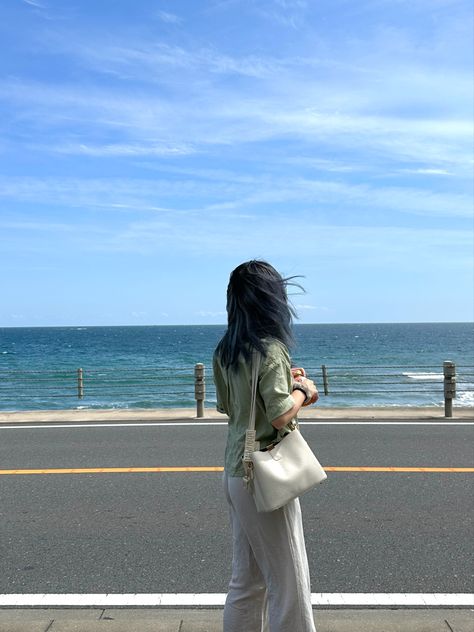 beach day in kamakura ₊ ⊹🎐 Kamakura Japan, Japan Outfit, Kamakura, Insta Photo Ideas, Summer Photography, Summer Kids, Beach Day, Beach Outfit, Tokyo