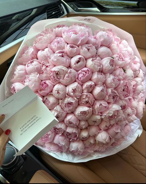 Hydrangea Bouquet Pink, Huge Flower Bouquet, Hydrangeas Flowers, Fav Flower, Pink Hydrangeas, Peonies And Hydrangeas, Boquette Flowers, Roses Pink, Nothing But Flowers