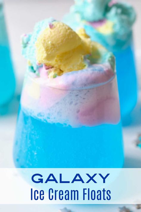 Enjoy an out of this world galaxy party treat, when you make an easy blue ice cream float with a floating ice cream planet in it. Ice Cream Float Party Ideas, Astronaut Ice Cream Recipe, Ice Cream Floats Ideas, Float Drinks, Ice Cream Float Party, Cotton Candy Ice Cream Float, Floats Ice Cream, Ice Cream Float Bar, Wine Ice Cream Float