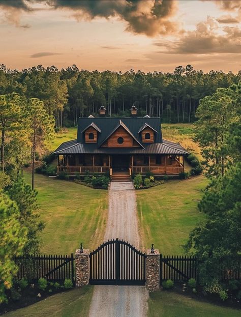 Ranch House With Horses, House On Acres Of Land, House On A Ranch, House With Acres, Western Houses Ranch Style, Barn House Exterior, Homestead Homes, Home On Land, Dream Barndominium