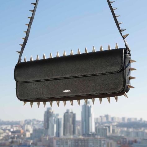 Spike Accessories, Punk Shoulder Bag With Hardware, Black Gothic Bag With Hardware, Spike Necklace Punk, Diesel Fashion, Spike Bag, Halloween Themed Birthday Party, Streetwear Accessories, Diy Bag Designs