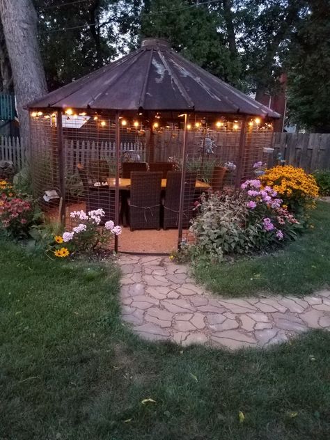 Diy Enclosed Gazebo, Corncrib Gazebo Ideas, Corn Crib Gazebo Ideas, Aesthetic Gazebo, Bin Gazebo, Woodland Planting, Enclosed Gazebo, Grain Bins, Corn Crib