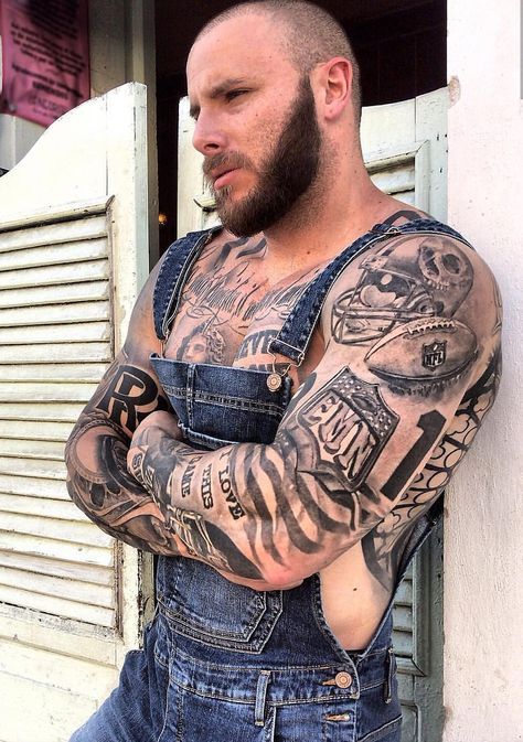 Guy Tattoos, Alt Men, Tatted Men, Male Body Art, Grunge Guys, Big Beards, Scruffy Men, Beard Tattoo, Inked Men