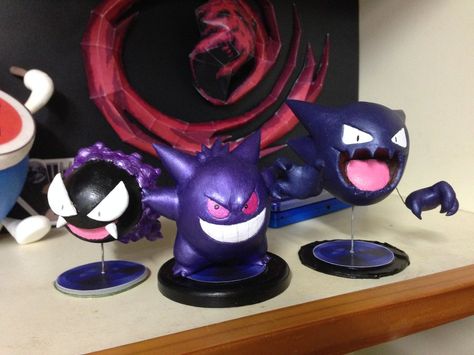 Pokémon Toys, Gastly Pokemon, Evolution Art, Pokemon Diy, Ghost Pokemon, Pokemon Craft, Ghost Type, Toy Sculpture, Pokemon Toy