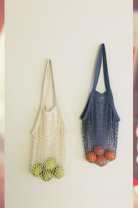 Simple net bags to carry around for your daily activities and easy to stow away for later use. Perfect for beach, picnic and trip to the Farmer's market. French Market Bag, Vegetable Bag, Crochet Beach Bags, Streamer Dr, Cotton Shopping Bags, Mesh Beach Bags, Zero Waste Gifts, Market Bags, Crochet Market Bag