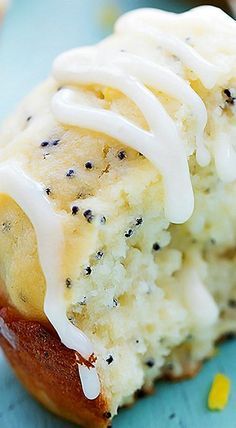 Poppy Seed Muffin Recipe, Lemon Poppy Seed Muffins Recipe, Greek Yogurt Toppings, Poppyseed Muffins, Poppy Seed Muffins, Lemon Poppyseed Muffins, Lemon Poppyseed, Köstliche Desserts, Poppy Seeds