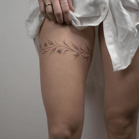 Womens Garter Tattoo, Womens V Line Tattoo, Floral Garter Tattoo, Wraparound Leg Tattoo, Flower Vine Leg Tattoo, Thigh Wrap Tattoos Women, Thigh Tattoos Women Dainty, Around The Leg Tattoo, Minimalist Thigh Tattoo