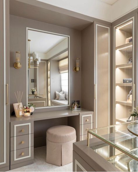 L Wardrobe, Modern Closet Designs, Dressing Room Decor, Dressing Room Closet, Dream Closet Design, Dressing Table Design, Luxury Closets Design, Modern Closet, Wardrobe Interior Design