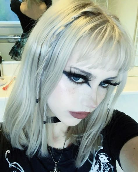 Ig Edit, Blonde Goth, Futuristic Makeup, Punk Makeup, Alt Makeup, Goth Hair, Alternative Makeup, Gothic Makeup, Goth Makeup