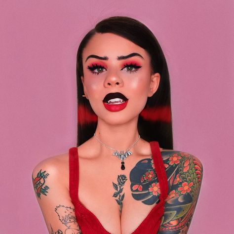 ♥ snitchery ♥ on Instagram: “i’m a hex girl & i’m gonna put a spell on you 🔮👻 - can’t even lie, this is maybe my fave look I’ve ever done 😭 who else wanted to be a hex…” Hex Girls Aesthetic, Girls Aesthetic Wallpaper, Blossom Makeup, Cookie Costume, Vampy Makeup, Hex Girls, New Halloween Costumes, Hair Icon, Halloween Costumes Makeup