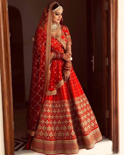 Latest 2020 Sabyasachi Lehenga Prices So You Can Plan Your Bridal Budget Accordingly! - Wedbook Lehenga Sarees, Sabyasachi Lehengas, Sabyasachi Lehenga Bridal, Beautiful Lehenga, Sabyasachi Bride, Red Bridal Dress, Latest Bridal Lehenga, Lehenga Red, Sabyasachi Lehenga