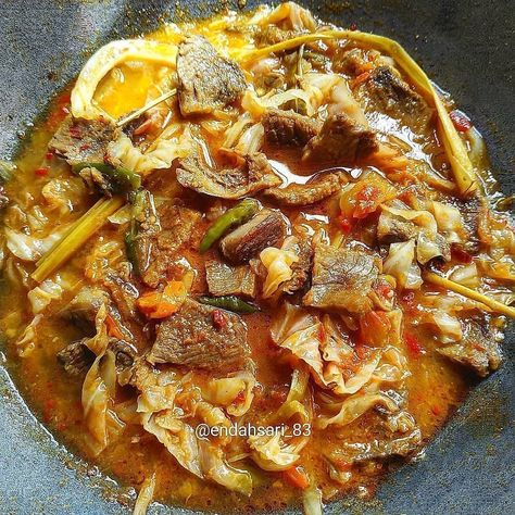 Red Curry, Thai Red Curry, Meat, Ethnic Recipes, Like Button, Pinterest Likes, On Instagram, Pins, Instagram