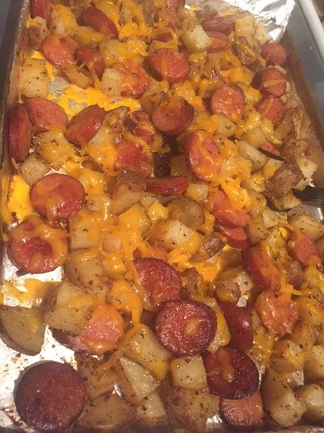 Kielbasa and Potatoes Recipe - What Bri's Cooking Kalbasa Recipes, Kabasa Recipes, Sausage And Potato Bake, Polska Kielbasa, Kielbasa And Potatoes, Smoked Sausage Recipes, Canned Potatoes, Kielbasa Recipes, Sausage Potatoes