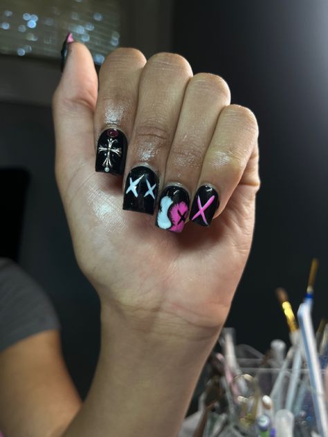 Yellow Square Acrylic Nails, Nails Kaws, Kaws Pink, Kaws Nails, Black Kaws, Red Sparkle Nails, Silver Acrylic Nails, Acrylic Nails Yellow, Hoco Nails