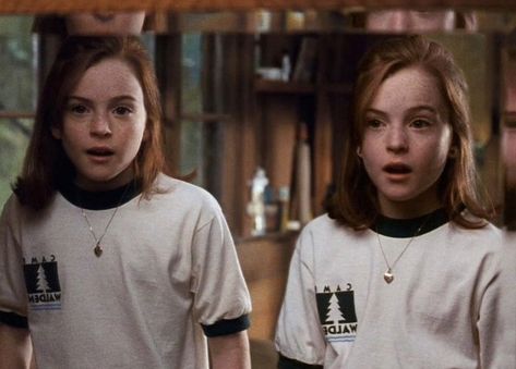 Parent Trap Twins, Harry Potter Feast, Trap Movie, Parent Trap Movie, Natasha Richardson, Movie Quiz, Parent Trap, Nancy Meyers, Emperors New Groove