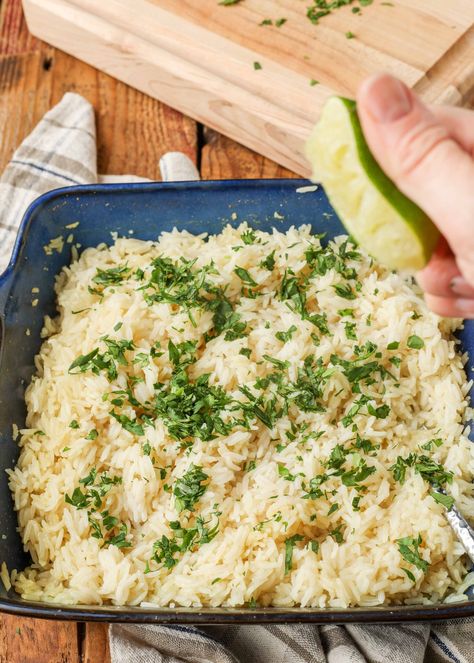 Oven Baked Greek Rice, Oven Baked Rice Recipes, Rice In Oven Recipe, Rice In Oven, Oven Baked Rice, Oven Rice, Rice Bake Recipes, Rice In The Oven, Greek Rice