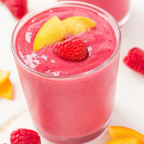 Raspberry Peach Smoothie Raspberry Peach Smoothie, Energy Breakfast, Apricot Smoothie, Peach Pie Filling, Peach Smoothie, Homemade Smoothies, Energy Smoothies, Peach Salad, Smoothie Packs