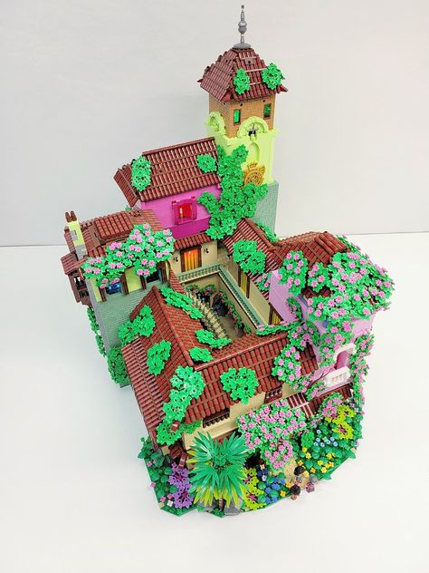 House Lego Sets, Lego Encanto, Encanto House, Disney Castle Drawing, Girls Dollhouse, Amazing Lego Creations, Lego Creative, Lego Worlds, Cool Lego Creations