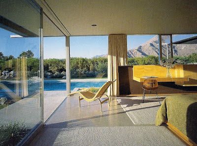 Flores y Palabras: Richard Neutra: Casa Kaufmann 1946 Houses Futuristic, Richard Neutra Architecture, Kaufmann Desert House, Richard Neutra House, Calatrava Architecture, Neutra House, Kaufmann House, Palm Springs Houses, Desert House