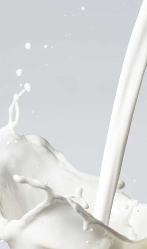 Milk Splash Photography, Milk Pouring, Milk Texture, Milk Aesthetic, Milk Photography, Paleo Eating Plan, Spilled Milk, Milk Splash, E Business