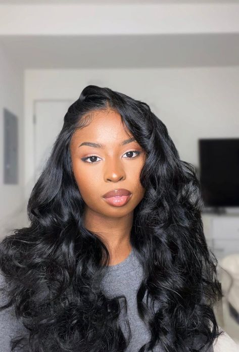 #loosewavewig #closurewig #layerhaircut #wiginspo Loose Body Wave, Christmas Offer, Closure Wigs, Layered Cut, Closure Wig, Cut Loose, Hd Lace, Body Wave, Wigs