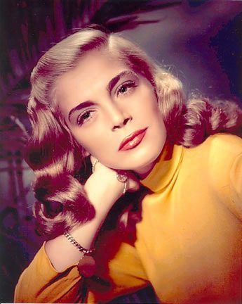 Lisabeth Scott - gorgeous Klasik Hollywood, Lizabeth Scott, Elizabeth Scott, Dorothy Dandridge, Carmen Miranda, Barbara Stanwyck, Classic Movie Stars, Dark City, Lauren Bacall