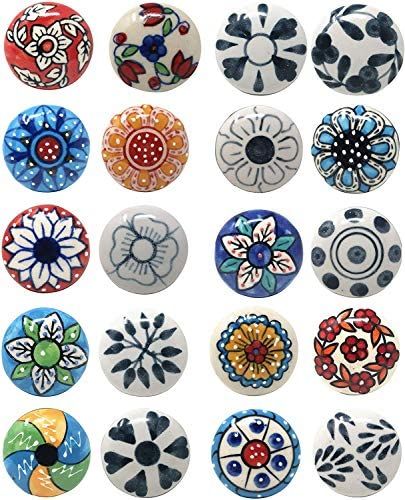 Paint Door Knobs, Diy Knobs, Kitchen Door Knobs, Cupboard Door Knobs, Ceramic Door Knobs, Vintage Knobs, Painted Drawers, Cupboard Knobs, Cupboard Handles