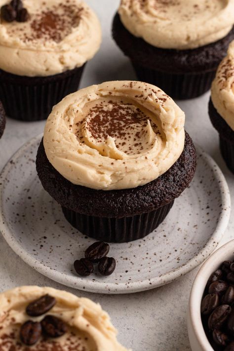 Coffee and chocolate lovers, these are for us! Moist cupcakes with deep chocolate flavor and a hint of espresso are topped with an ultra-creamy coffee buttercream in this epic mocha cupcakes recipe. Mocha Cupcakes With Espresso Buttercream, Espresso Cupcake, Espresso Muffins, Chocolate Coffee Cupcakes, Walnut Cupcakes, Espresso Buttercream, Espresso Cupcakes, Mocha Cupcakes, Moist Cupcakes