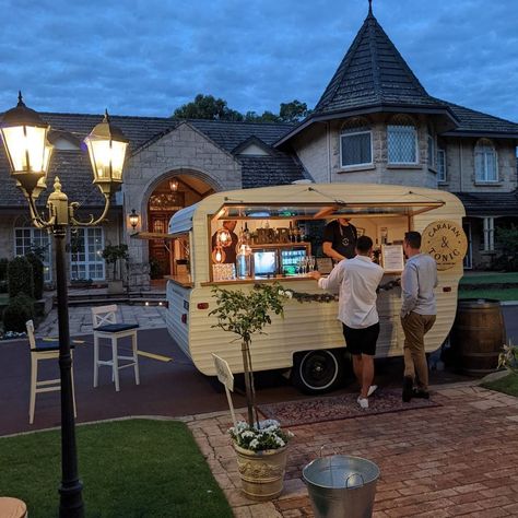 @caravanandtonic shared a photo on Instagram: “On Friday Vinnie and the team were back in Perth at the beautiful @brookleighweddings for the gorgeous Sara & Daniel 💖 What an absolute…” • Jan 13, 2021 at 9:58am UTC Camper Converted To Food Truck, Mobile Coffee Trailer Interior, Retro Bakery, Coffee Food Truck, Bar On Wheels, Mobile Cocktail Bar, Caravan Bar, Mobile Cafe, Coffee/wine Bar