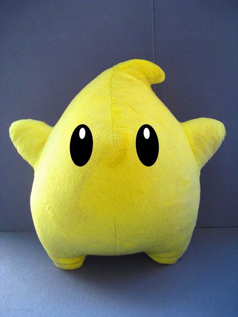 Luma star plush tutorial Luma Plush, Luma Star, Star Plush, Mario Plush, Super Mario Galaxy, Power Star, Plushie Patterns, Kawaii Plushies, Plush Pattern