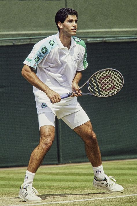 Tennis Court Photoshoot, Tennis Photoshoot, Pete Sampras, Prince Tennis, Tennis Photos, Andre Agassi, Tennis World, Vintage Tennis, Anatomy Poses